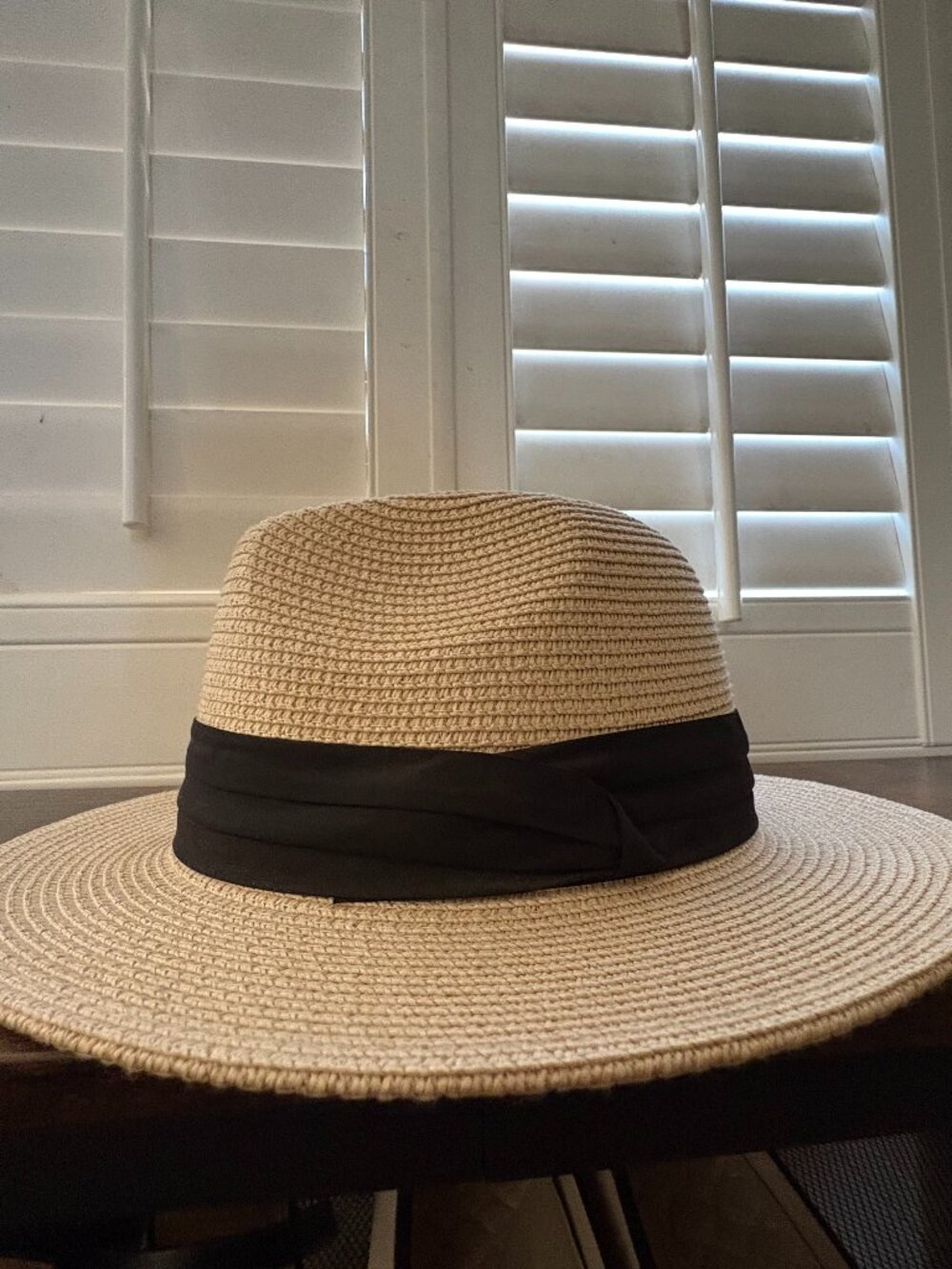 🛍️Woven Paper Straw Fedora Sun Hat Size M Wide Brim Black Band